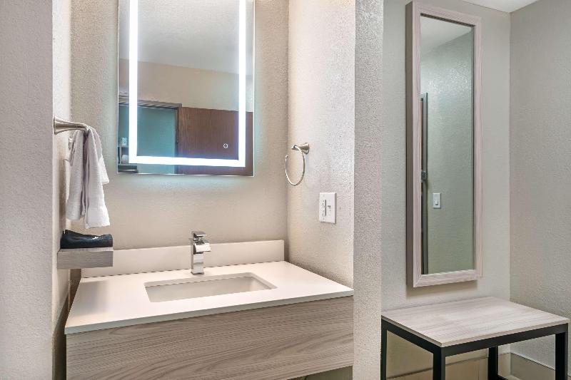 Best Western Park City Wichita North image