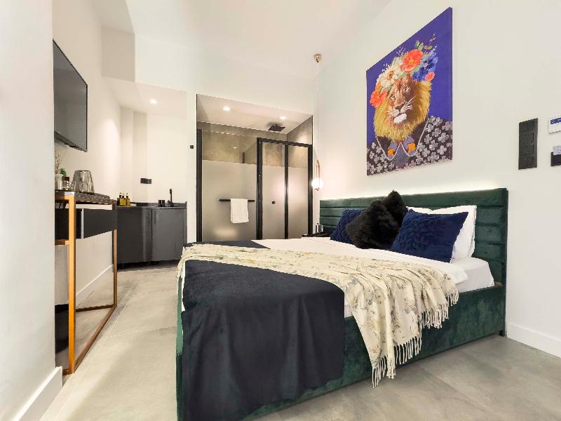 Luff Living Adult Only +12 Plus  Ex One Living image