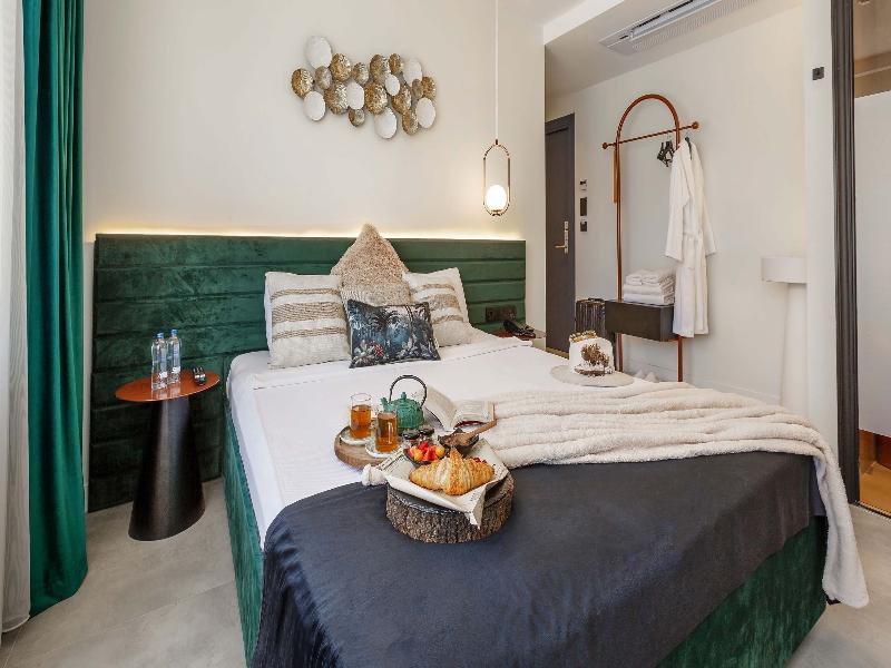 Luff Living Adult Only +12 Plus  Ex One Living image