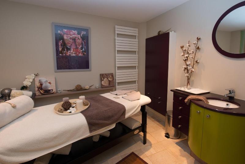 Chambres D'hã´tes La Ferme De L'oudon & Spa image