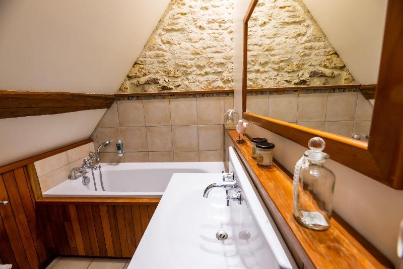 Chambres D'hã´tes La Ferme De L'oudon & Spa image