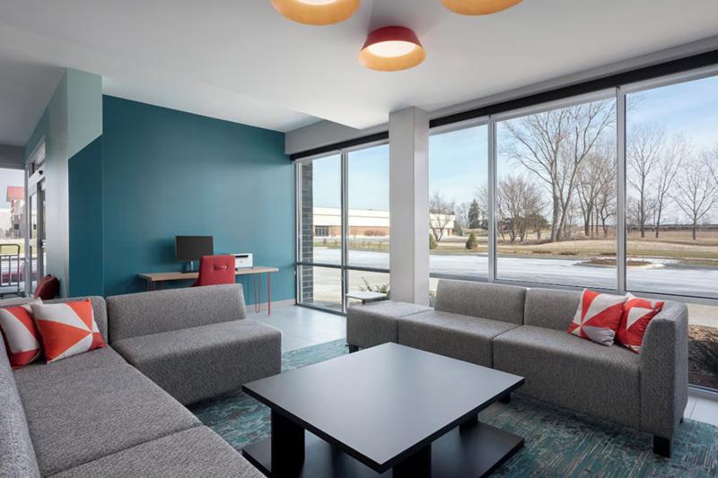 Avid Hotel Oak Creek By IHG image