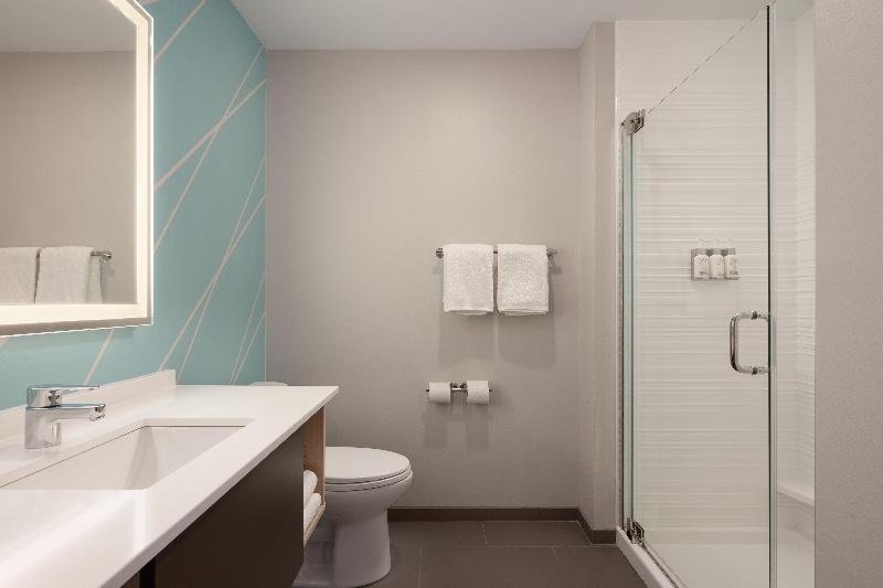 Avid Hotel Oak Creek By IHG image