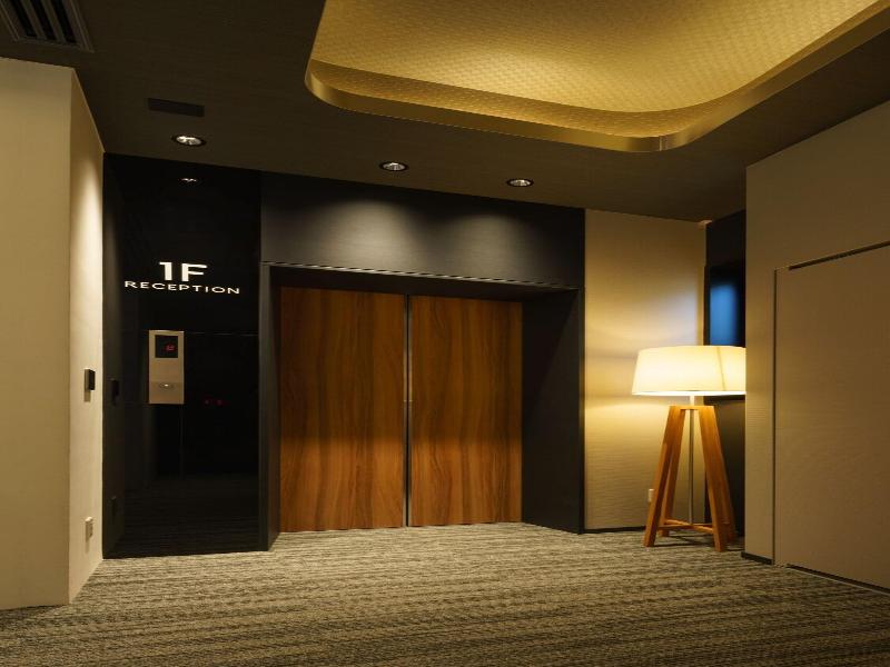 Hotel Sails image