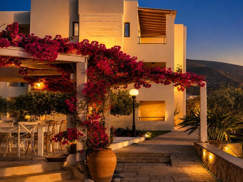 Golden Bay Apartments-Garden Haven image