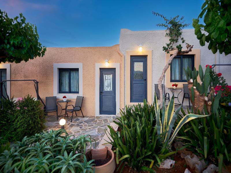 Golden Bay Apartments-Garden Haven image