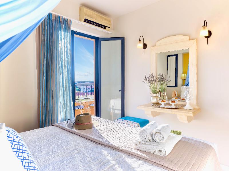 Golden Bay Apartments-Garden Haven image