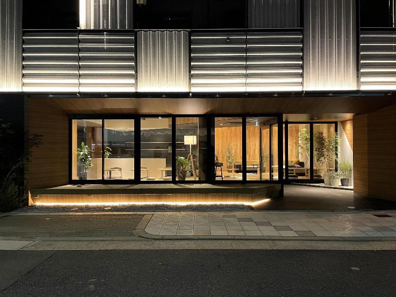 R Hotel Namba image