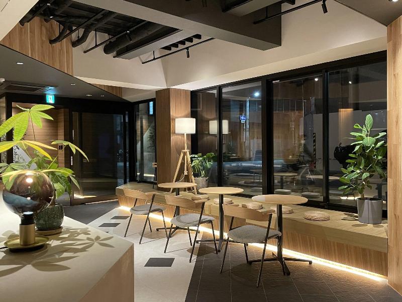 R Hotel Namba image