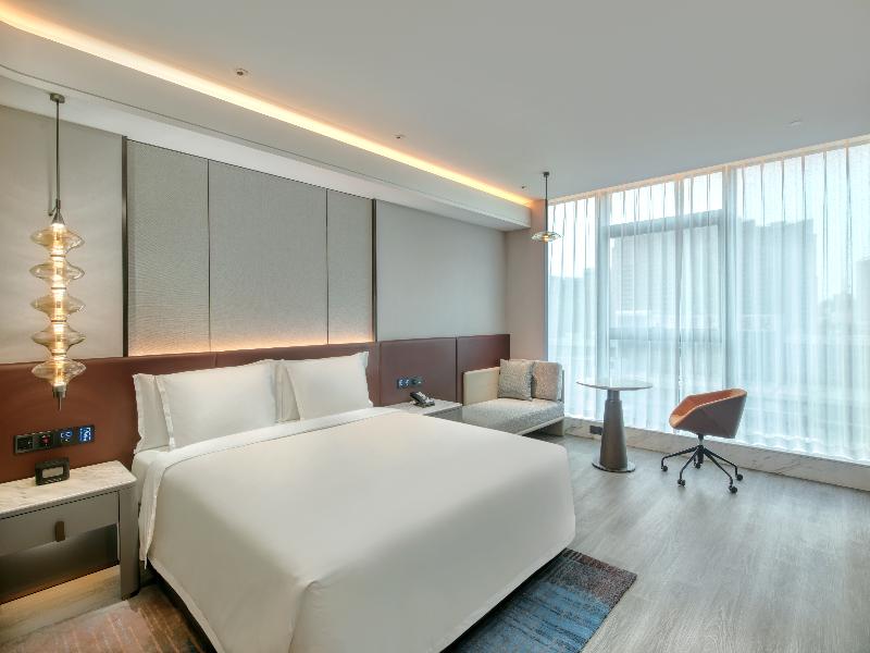 Crowne Plaza Xi'an Weiyang image
