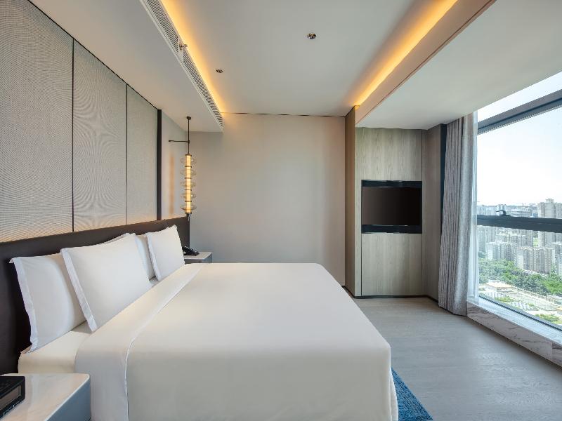 Crowne Plaza Xi'an Weiyang image