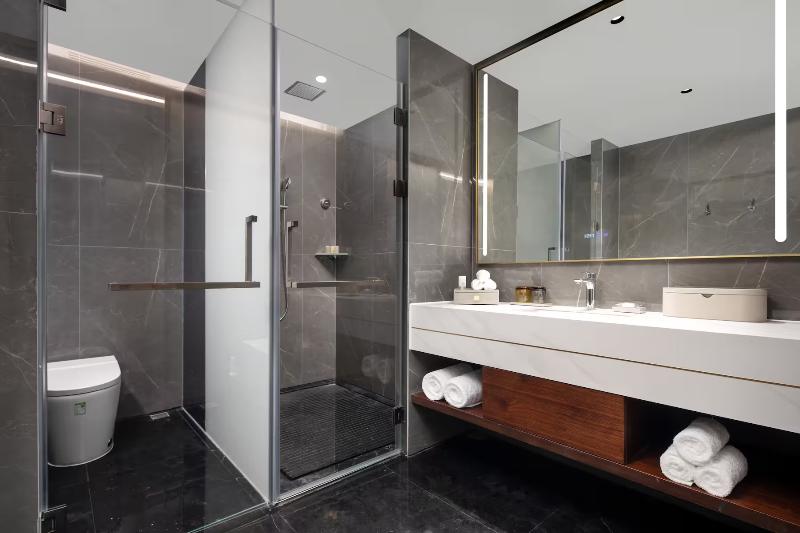 Ramada By Wyndham Taizhou West image