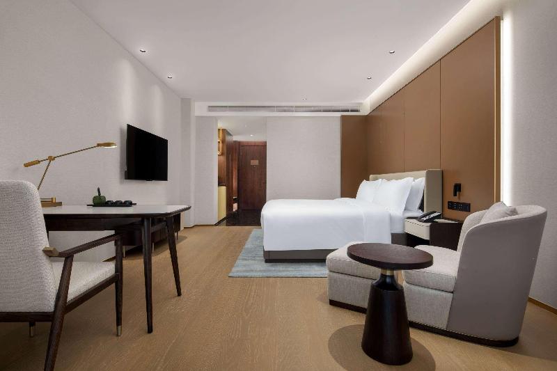 Ramada By Wyndham Taizhou West image