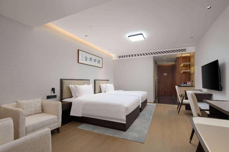 Ramada By Wyndham Taizhou West image