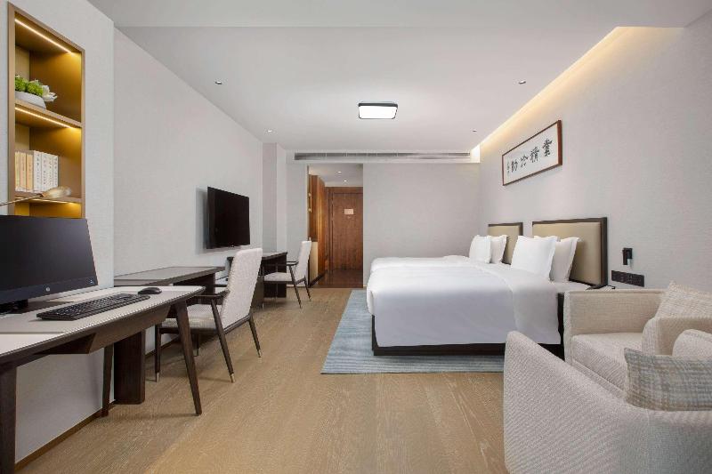 Ramada By Wyndham Taizhou West image