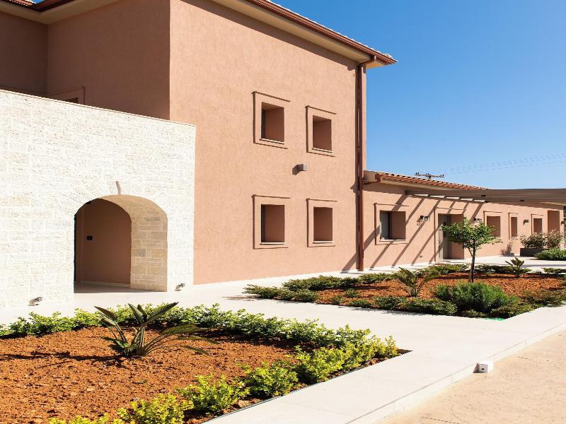 Reveli Suites image