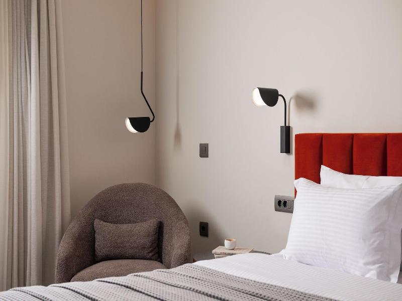 Reveli Suites image