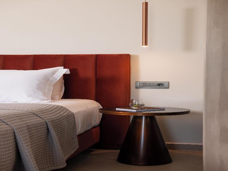 Reveli Suites image