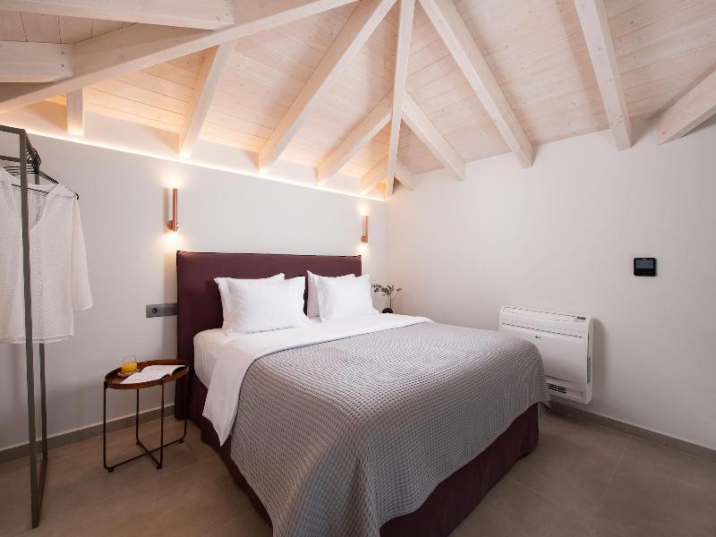 Reveli Suites image