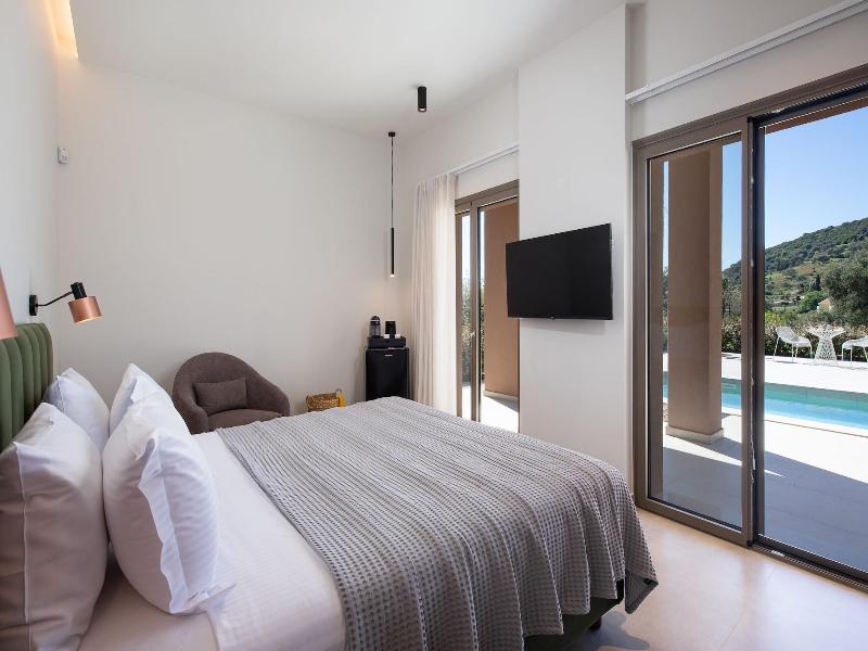 Reveli Suites image