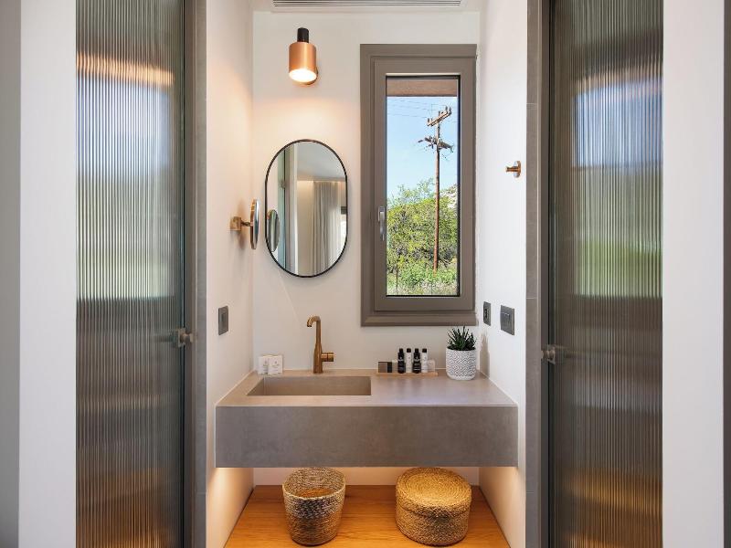 Reveli Suites image
