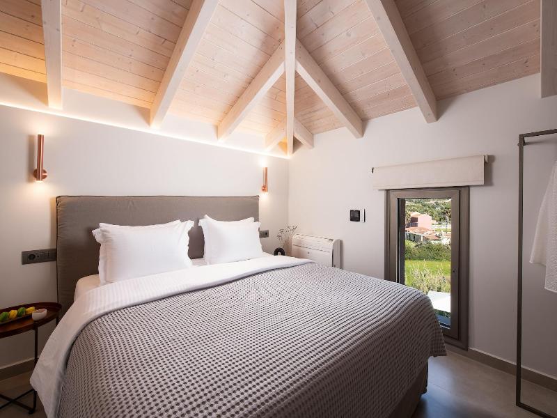 Reveli Suites image