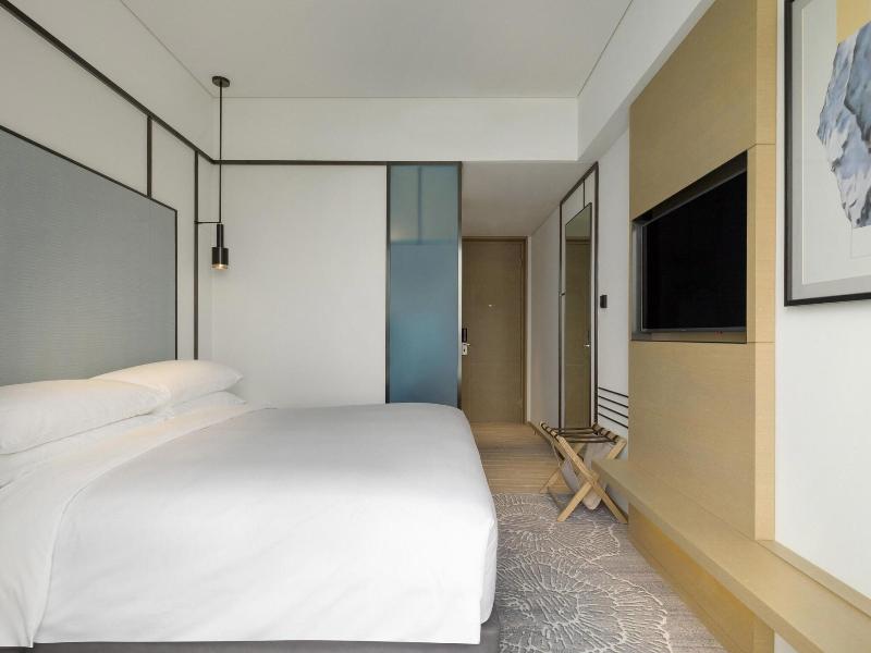 Four Points By Sheraton Hong Kong Tung Chung image