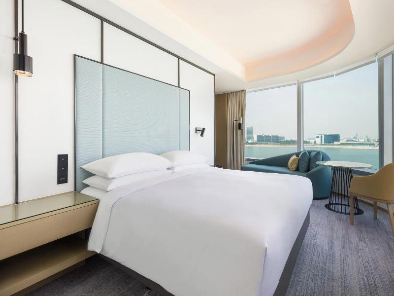 Four Points By Sheraton Hong Kong Tung Chung image