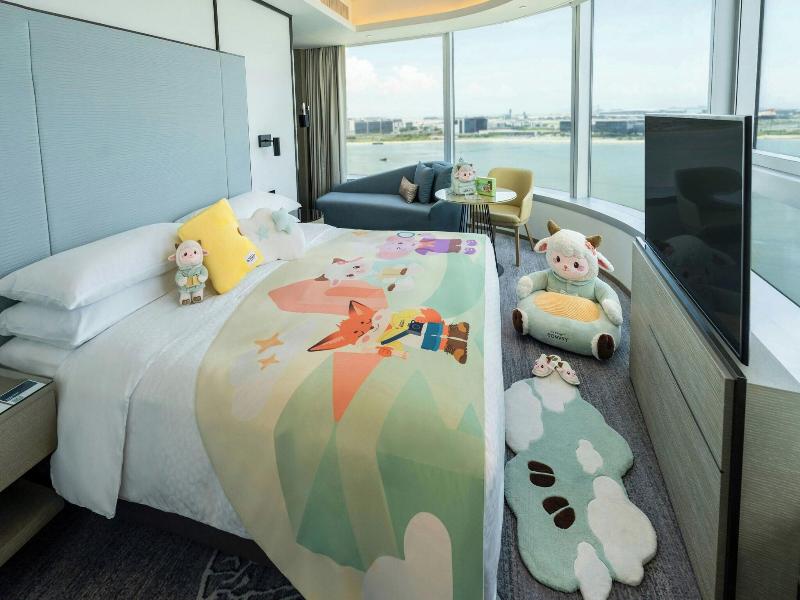 Four Points By Sheraton Hong Kong Tung Chung image