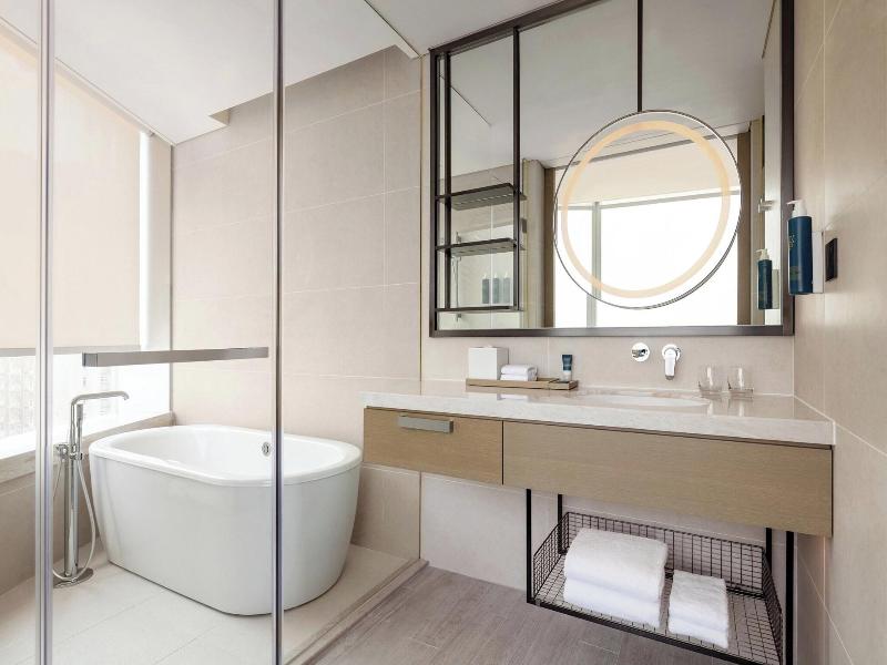 Four Points By Sheraton Hong Kong Tung Chung image