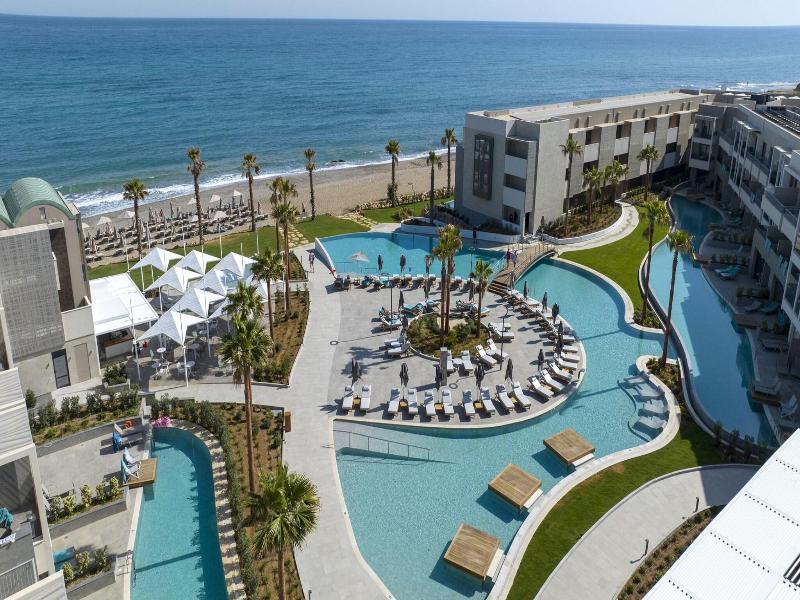 Amira Luxury Resort & Spa image