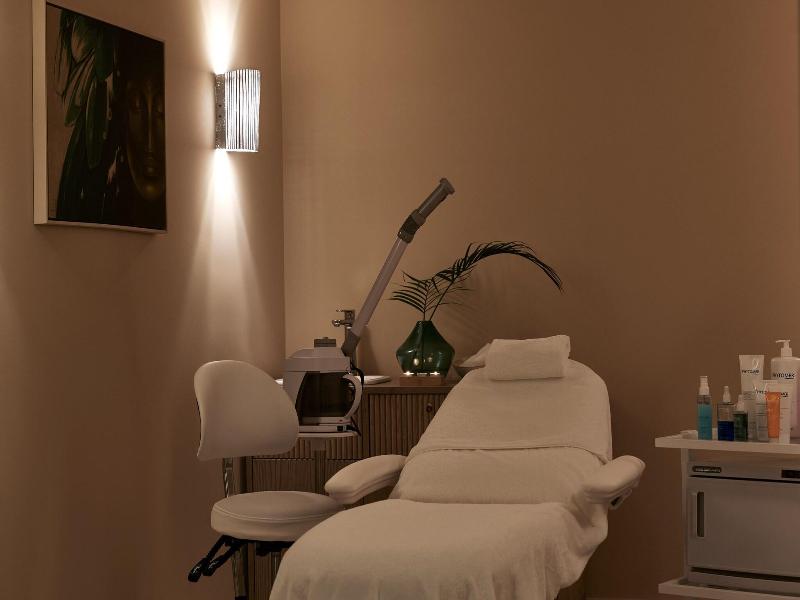 Amira Luxury Resort & Spa image