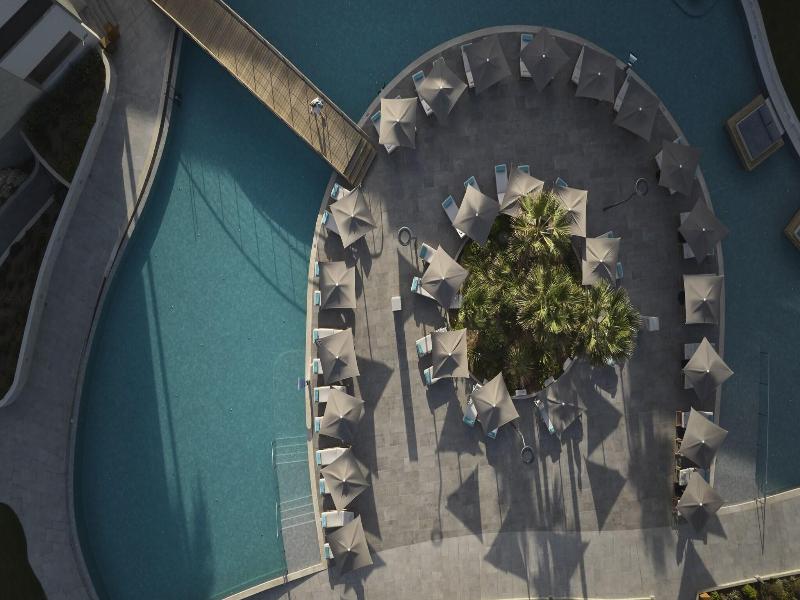 Amira Luxury Resort & Spa image