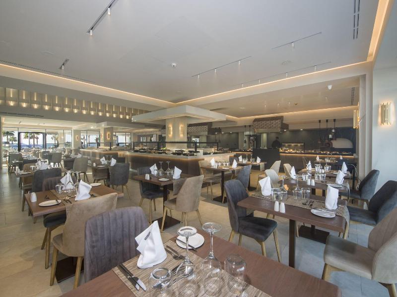 Amira Luxury Resort & Spa image