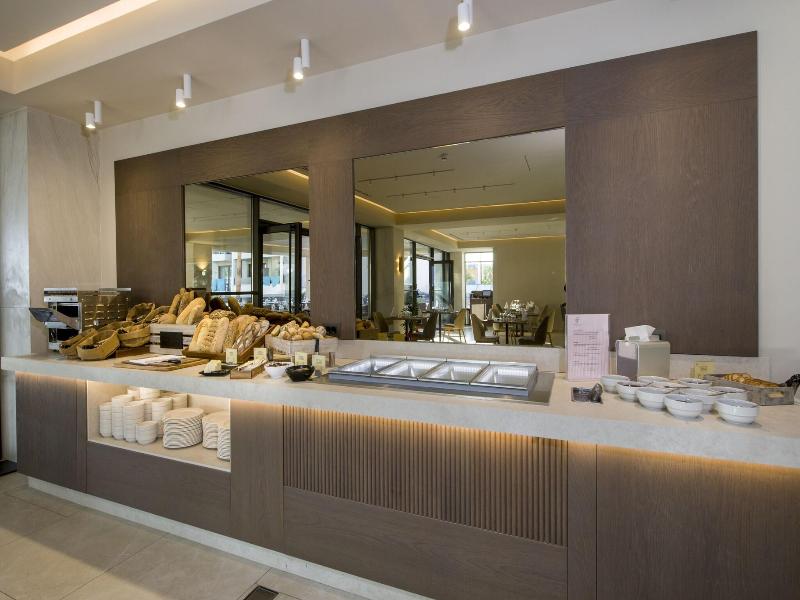 Amira Luxury Resort & Spa image
