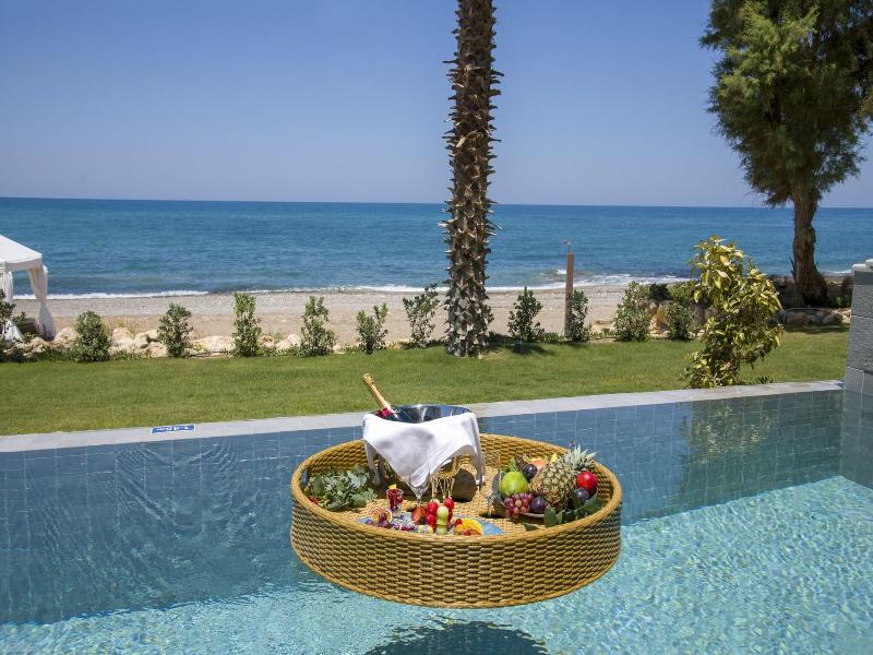 Amira Luxury Resort & Spa image
