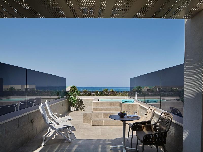Amira Luxury Resort & Spa image