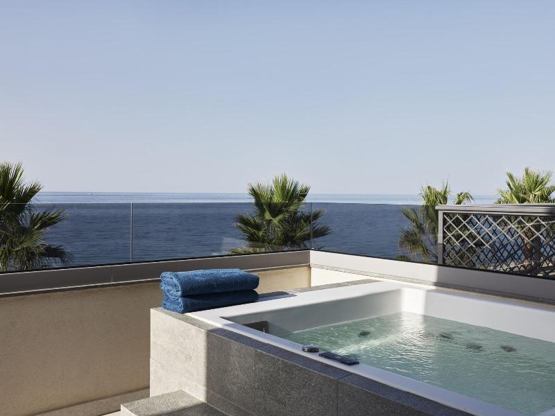 Amira Luxury Resort & Spa image
