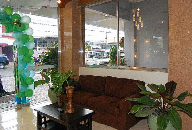 Sky Garden Hotel By Reddoorz image