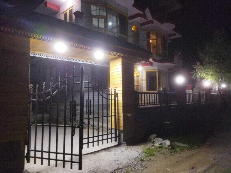 Orange Sky Homestays Jibhi image