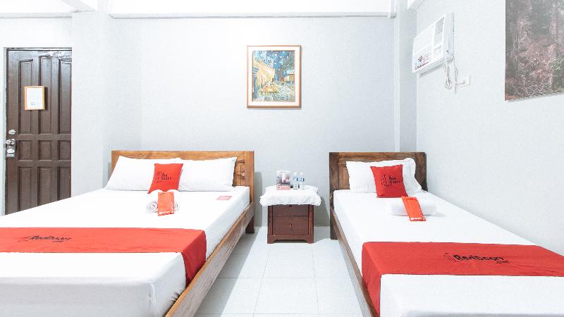 Reddoorz @ Greenview Hotel And Restobar Masbate image