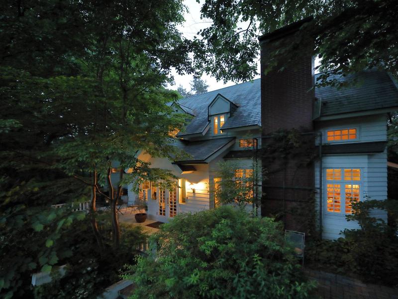 Country Inn Orchard House image