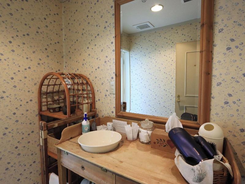 Country Inn Orchard House image
