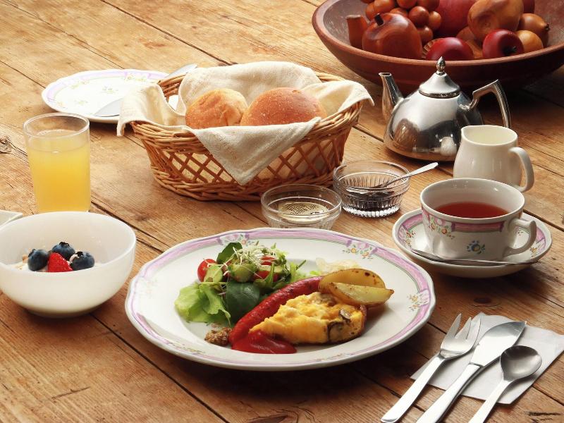 Country Inn Orchard House image