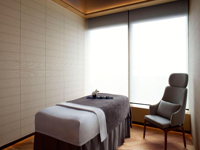 The Ritz-carlton Fukuoka image
