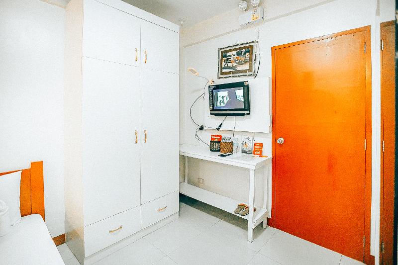 Reddoorz @ S & L Apartelle Daraga Albay image
