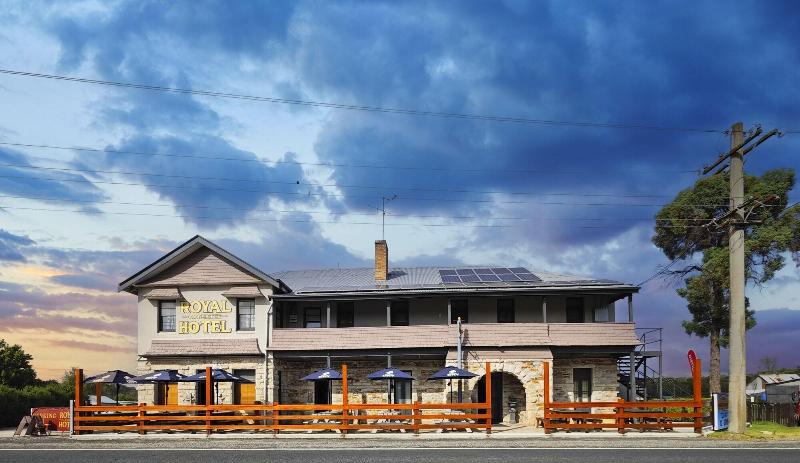 Royal Hotel Capertee image