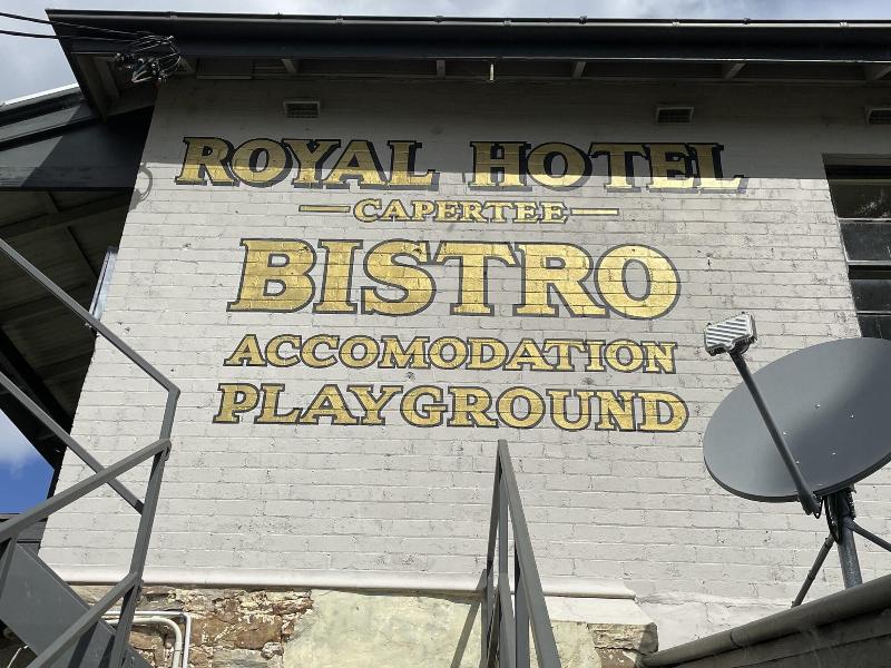 Royal Hotel Capertee image