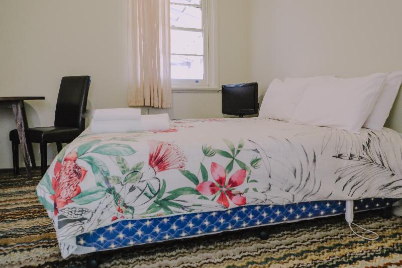 Royal Hotel Capertee image
