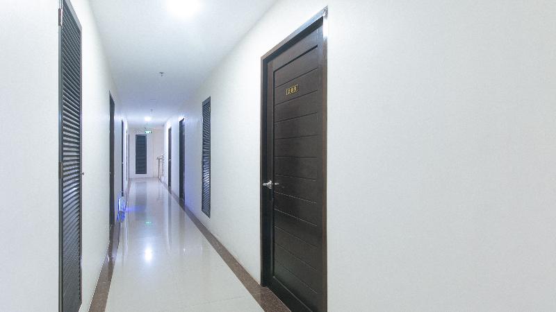 Reddoorz @ Leoncia Apartelle Mandaue City image